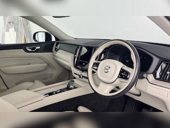 Used Volvo XC60 2023 for sale - 79388922: Photo