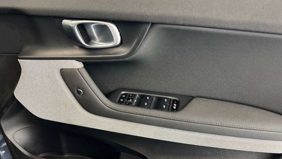 Used Polestar Polestar 2 2021 for sale - 78022186: Photo 33