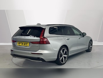 Used Volvo V60 2025 for sale - 77360573: Photo