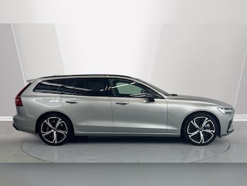 Used Volvo V60 2025 for sale - 77360573: Photo
