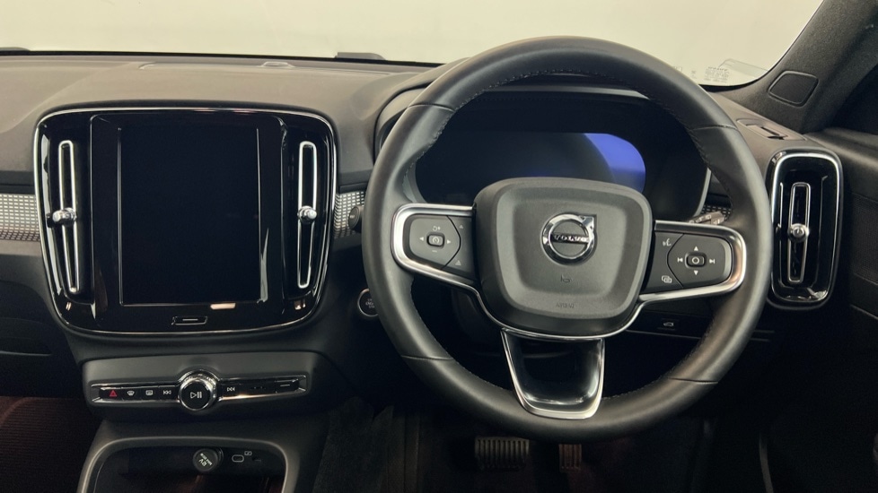 Used Volvo XC40 2024 for sale - 76738135: Photo 10