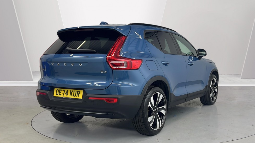Used Volvo XC40 2024 for sale - 76738135: Photo 2