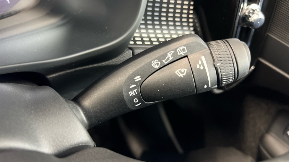 Used Volvo XC40 2024 for sale - 76738135: Photo 23