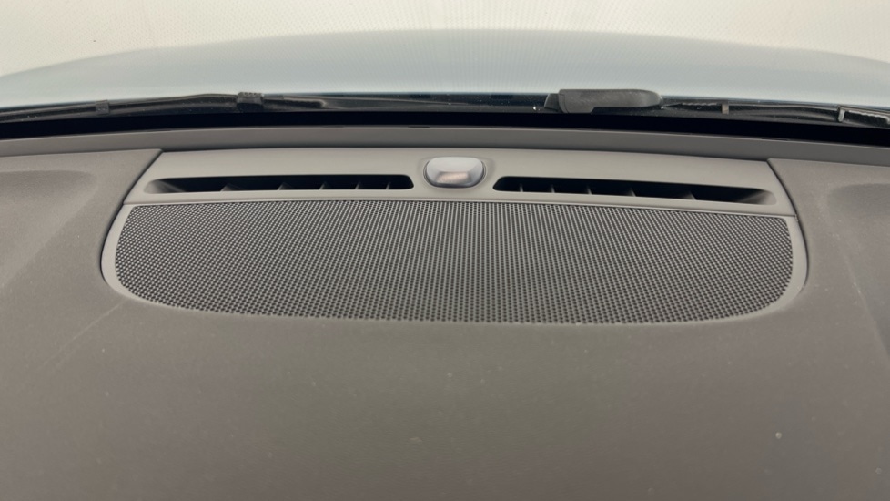 Used Volvo XC40 2024 for sale - 76738135: Photo 26