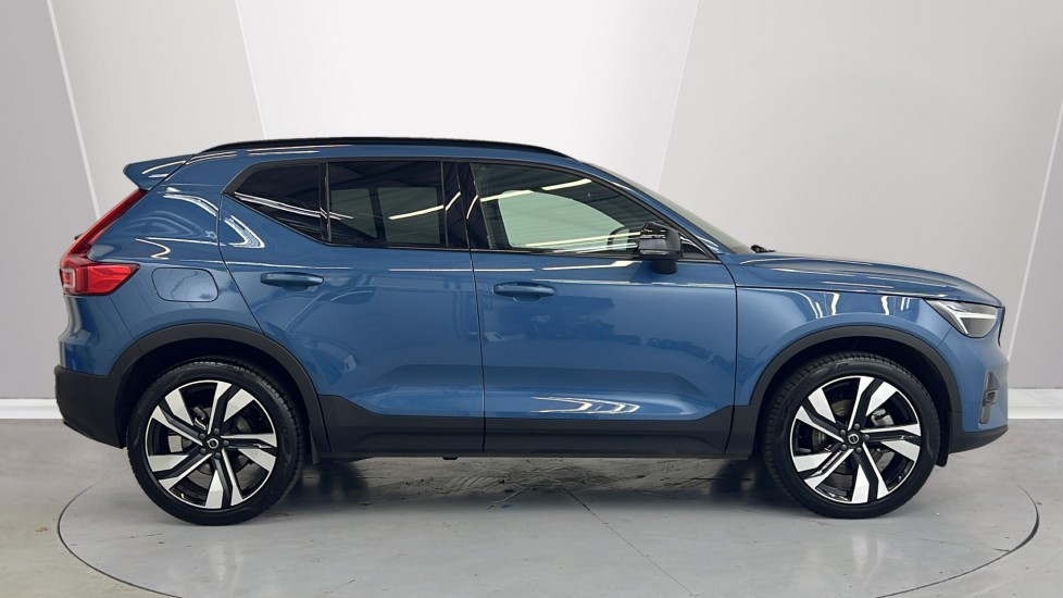 Used Volvo XC40 2024 for sale - 76738135: Photo 3