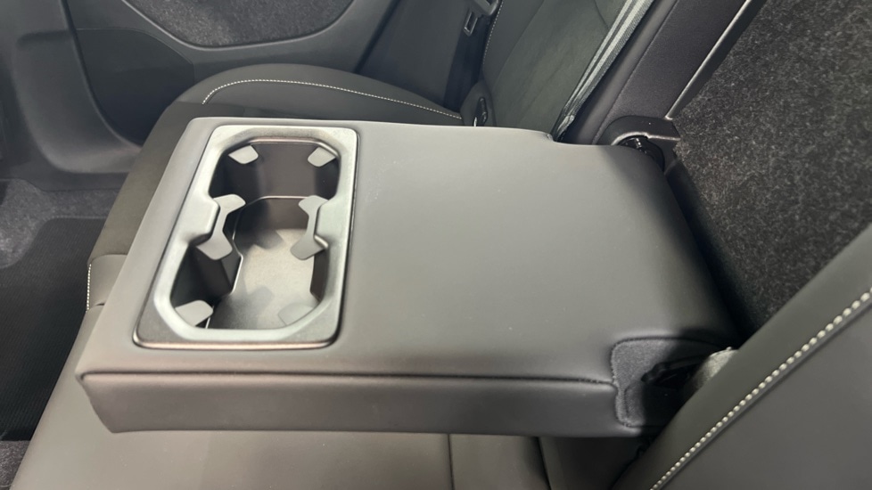 Used Volvo XC40 2024 for sale - 76738135: Photo 34