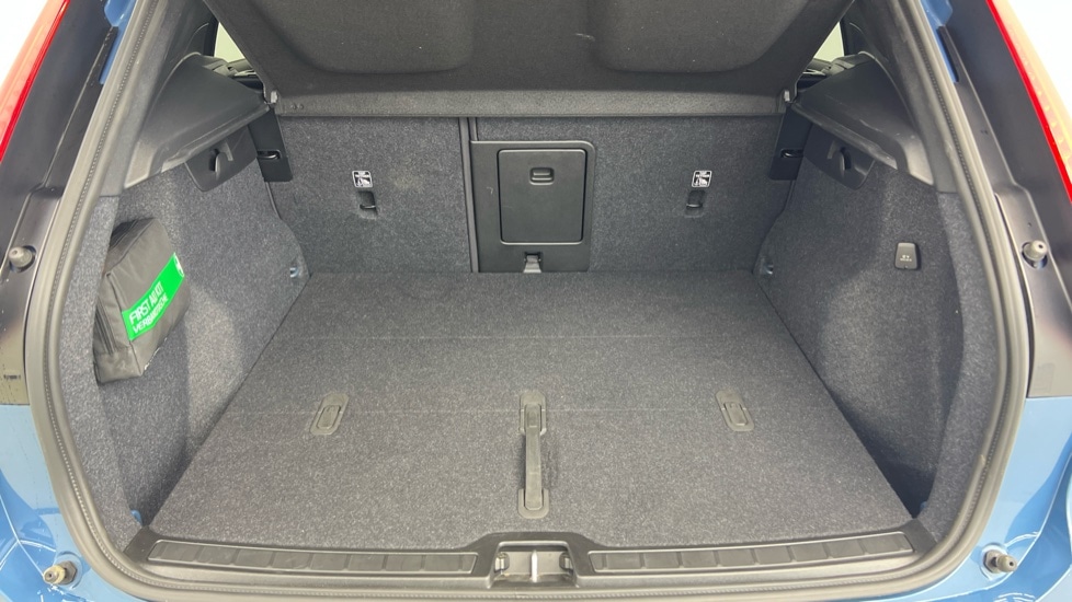 Used Volvo XC40 2024 for sale - 76738135: Photo 38