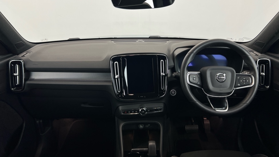 Used Volvo XC40 2024 for sale - 76738135: Photo 5