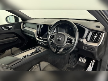 Used Volvo XC60 2021 for sale - 75868181: Photo