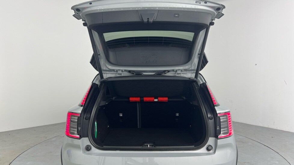 Used Volvo EX30 2025 for sale - 76563625: Photo 13