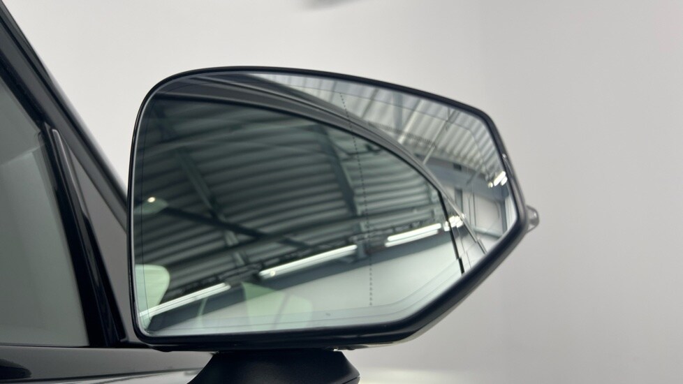 Used Volvo EX30 2025 for sale - 76563625: Photo 32