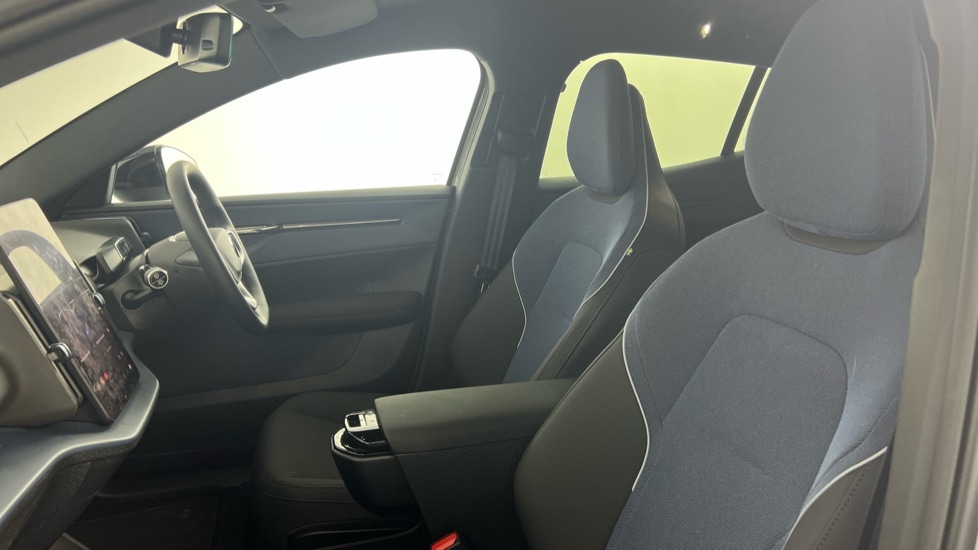 Used Volvo EX30 2025 for sale - 76563625: Photo 36