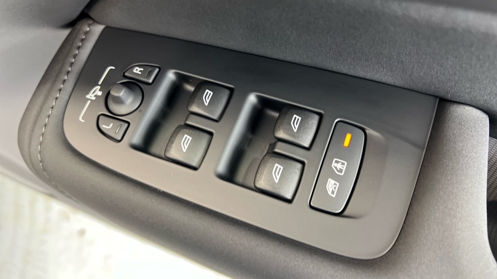 Used Volvo XC60 2026 for sale - 77799854: Photo 24