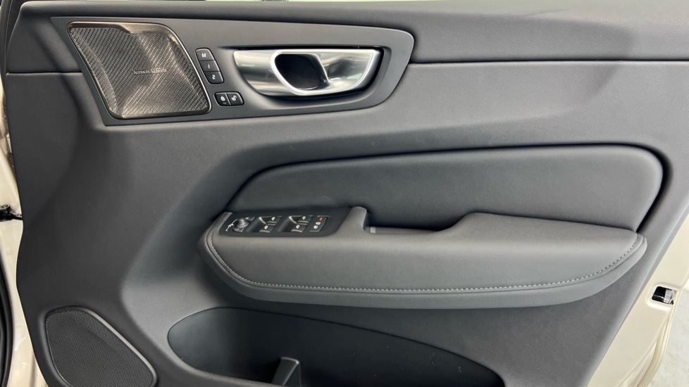 Used Volvo XC60 2026 for sale - 77799854: Photo 29