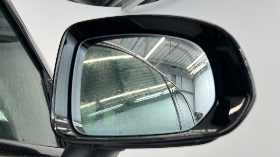 Used Volvo XC60 2026 for sale - 77799854: Photo 32