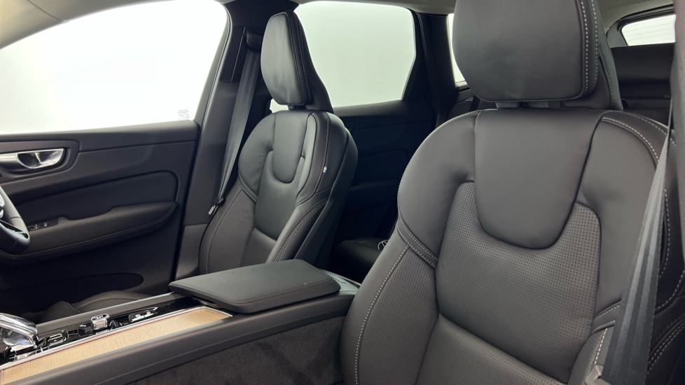 Used Volvo XC60 2026 for sale - 77799854: Photo 38