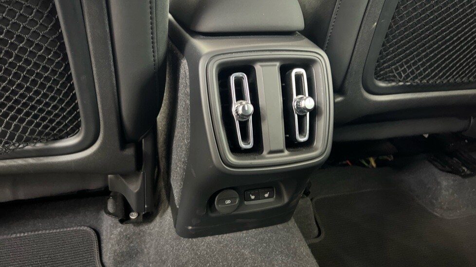 Used Volvo XC40 2023 for sale - 76145964: Photo 15