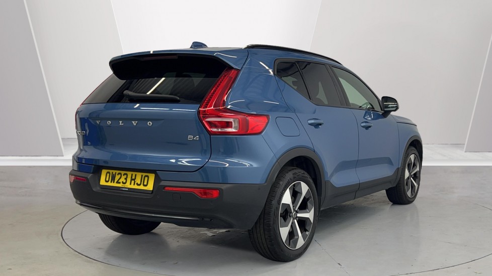 Used Volvo XC40 2023 for sale - 76145964: Photo 2
