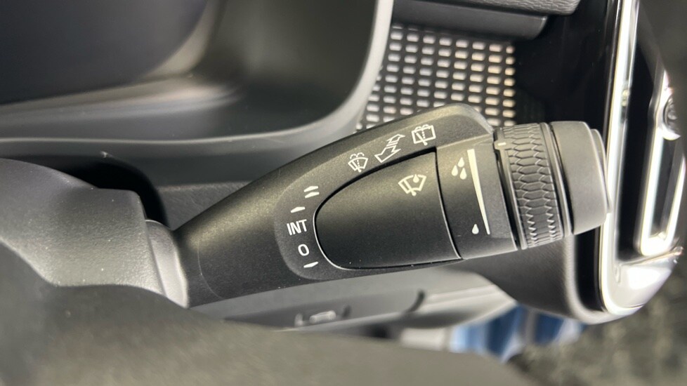 Used Volvo XC40 2023 for sale - 76145964: Photo 23