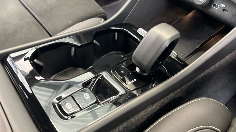 Used Volvo XC40 2023 for sale - 76145964: Photo 25