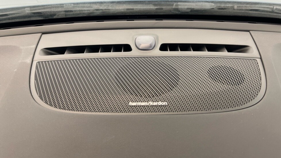 Used Volvo XC40 2023 for sale - 76145964: Photo 26