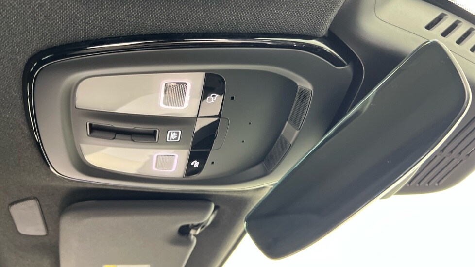 Used Volvo XC40 2023 for sale - 76145964: Photo 28