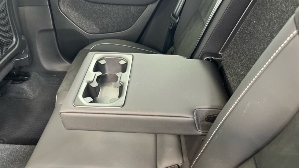 Used Volvo XC40 2023 for sale - 76145964: Photo 34