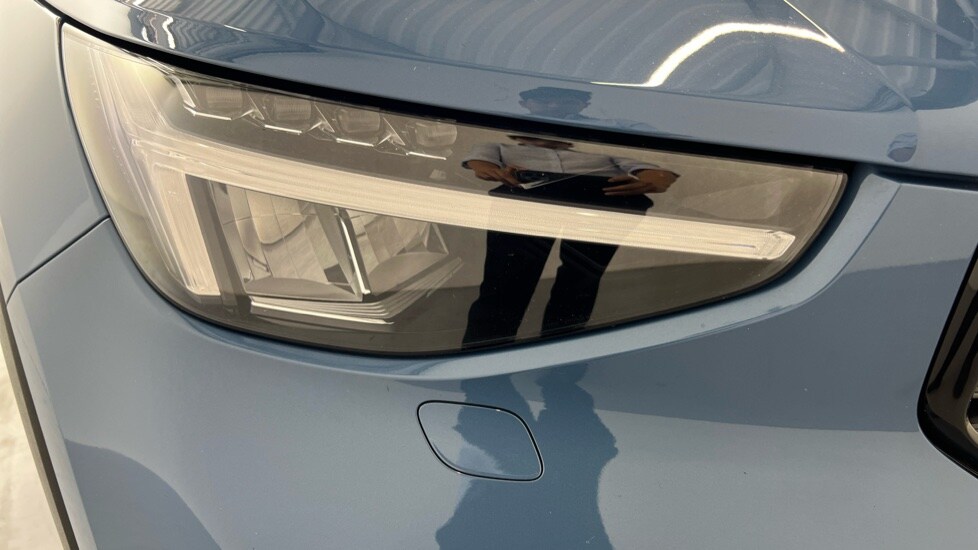 Used Volvo XC40 2023 for sale - 76145964: Photo 41