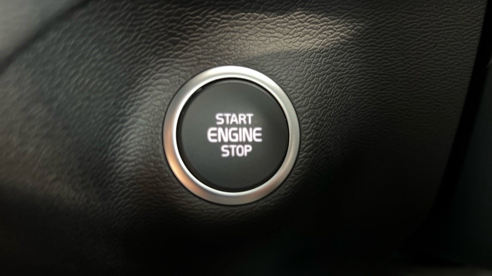 Used Volvo XC40 2022 for sale - 76556807: Photo 27