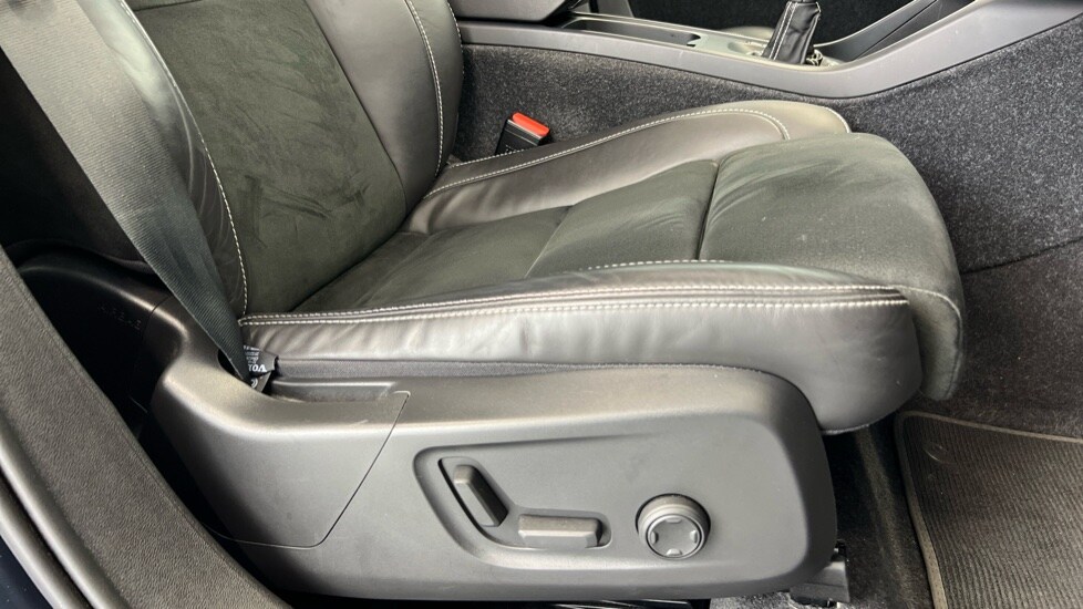 Used Volvo XC40 2022 for sale - 76556807: Photo 30