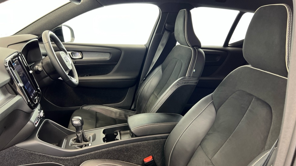 Used Volvo XC40 2022 for sale - 76556807: Photo 36