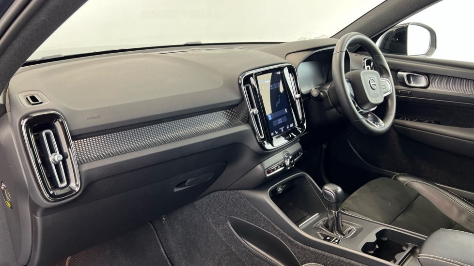 Used Volvo XC40 2022 for sale - 76556807: Photo 37