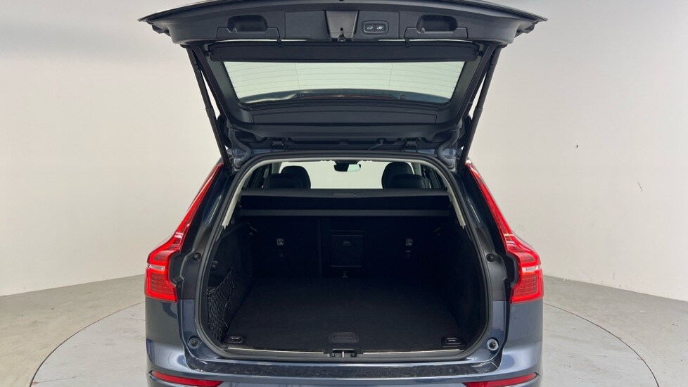 Used Volvo XC60 2024 for sale - 78102930: Photo 13