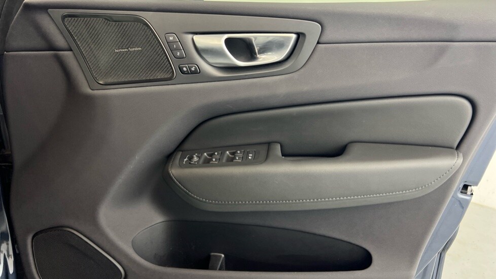 Used Volvo XC60 2024 for sale - 78102930: Photo 28