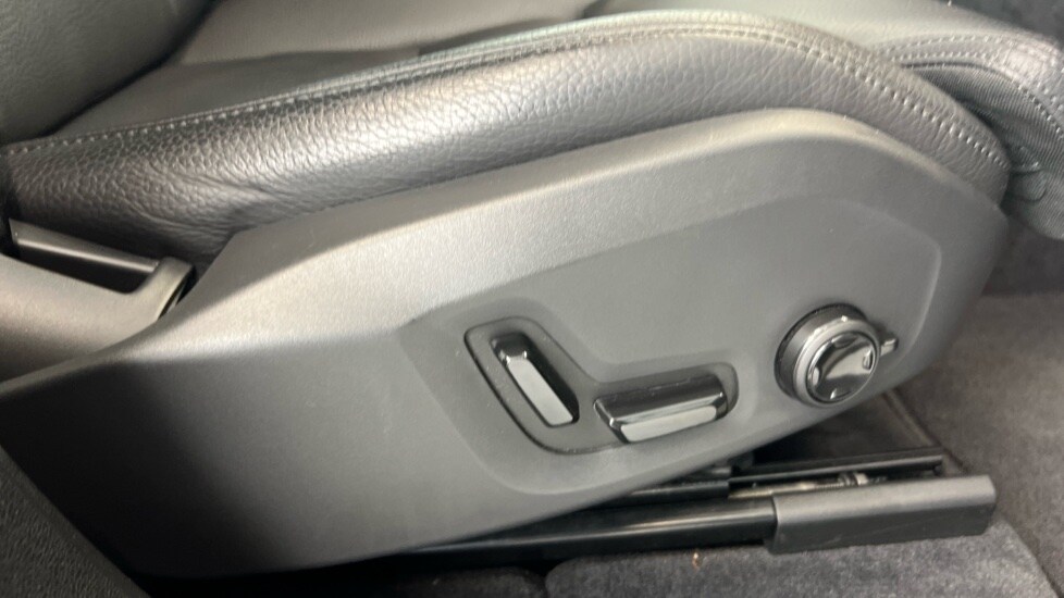 Used Volvo XC60 2024 for sale - 78102930: Photo 29