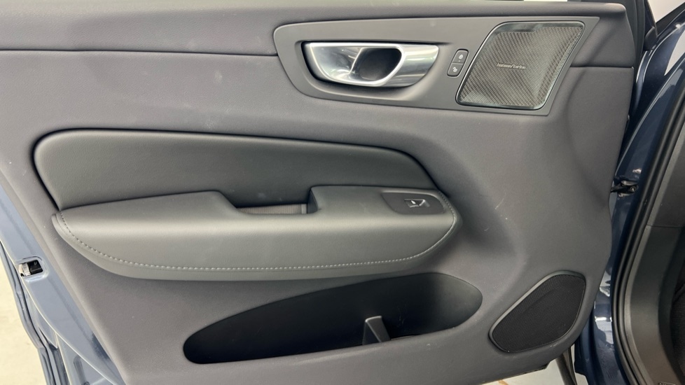 Used Volvo XC60 2024 for sale - 78102930: Photo 40