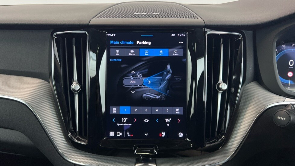 Used Volvo XC60 2024 for sale - 78102930: Photo 71