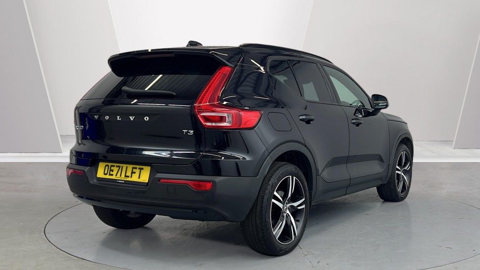 Used Volvo XC40 2022 for sale - 77241130: Photo 2