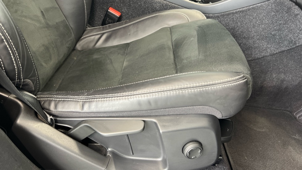 Used Volvo XC40 2022 for sale - 77241130: Photo 30