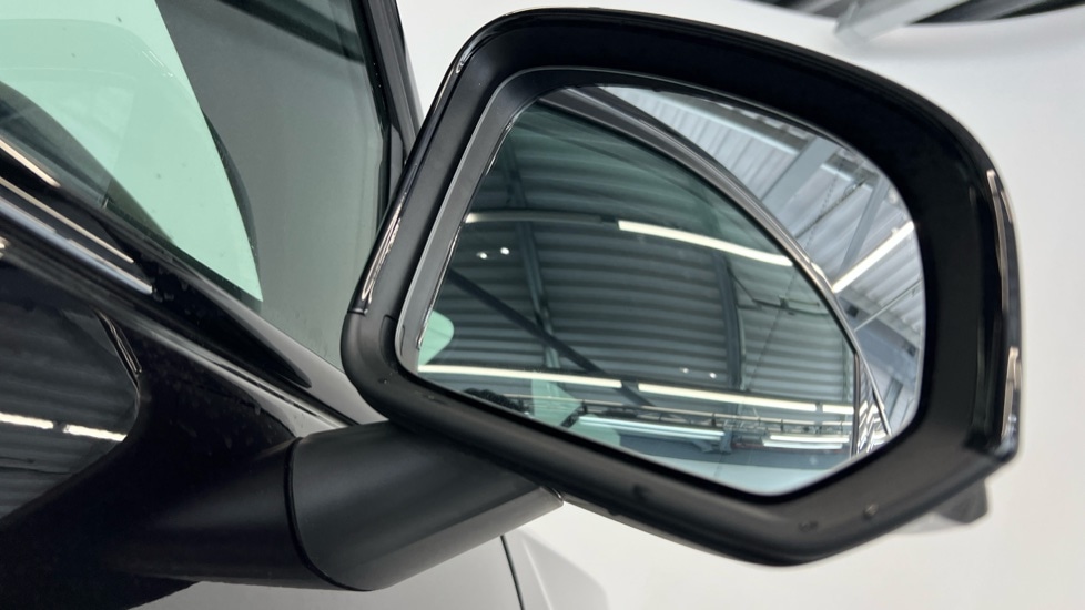 Used Volvo XC40 2022 for sale - 77241130: Photo 32