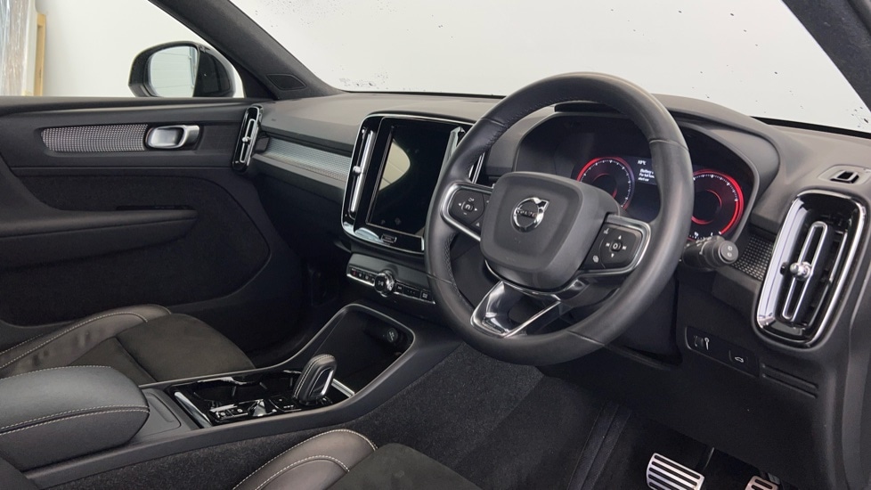 Used Volvo XC40 2022 for sale - 77241130: Photo 4