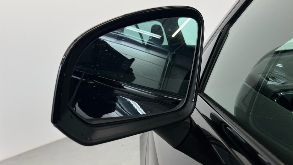 Used Volvo XC40 2022 for sale - 77241130: Photo 41