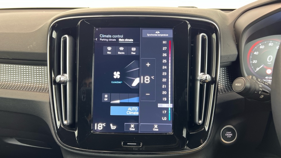 Used Volvo XC40 2022 for sale - 77241130: Photo 51