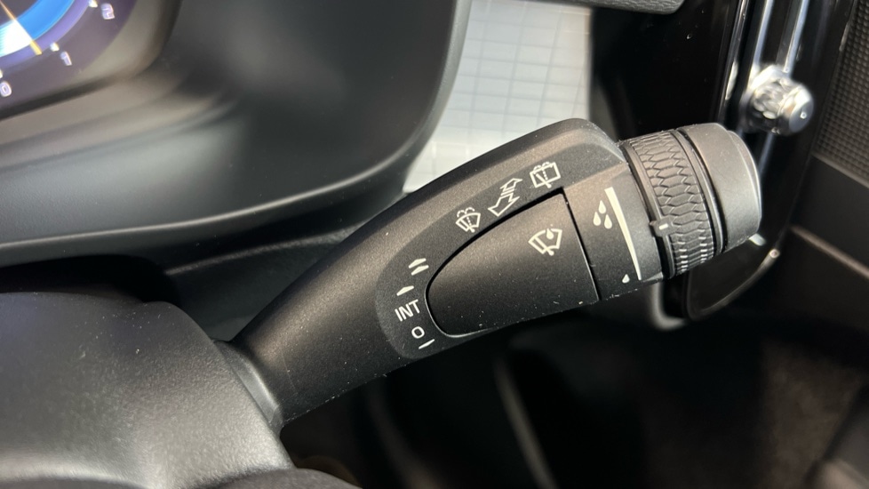 Used Volvo XC40 2023 for sale - 76494089: Photo 23