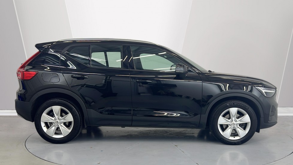 Used Volvo XC40 2023 for sale - 76494089: Photo 3
