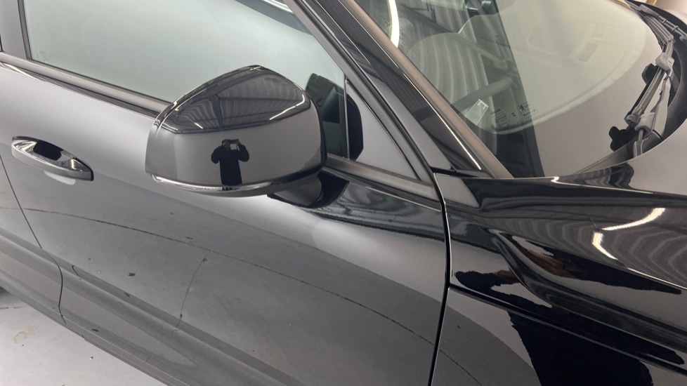 Used Volvo XC40 2023 for sale - 76494089: Photo 41