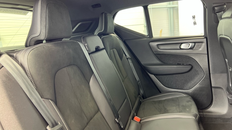 Used Volvo XC40 2021 for sale - 76635650: Photo 6