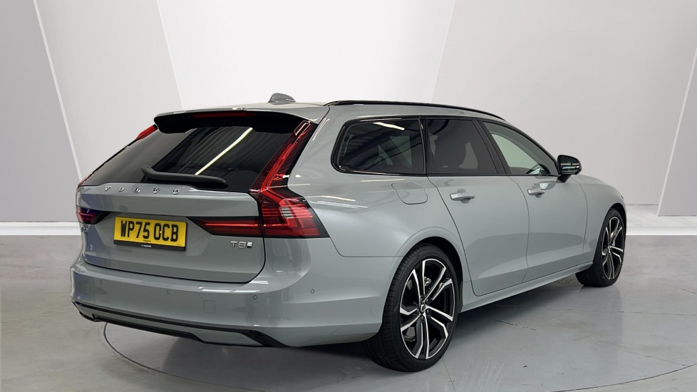 Used Volvo V90 2025 for sale - 77965051: Photo 2