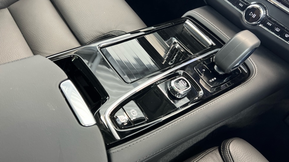 Used Volvo V90 2025 for sale - 77965051: Photo 25