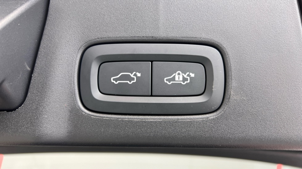 Used Volvo V90 2025 for sale - 77965051: Photo 35